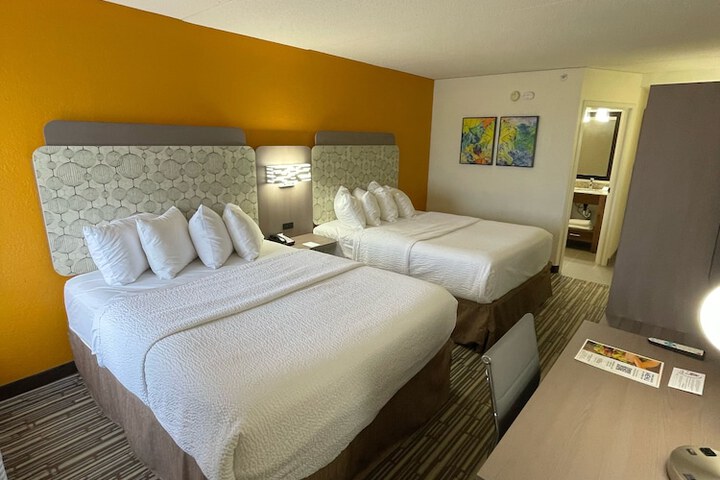 Spark by Hilton Syracuse Carrier Circle