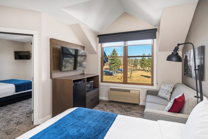 Grand Superior Lodge