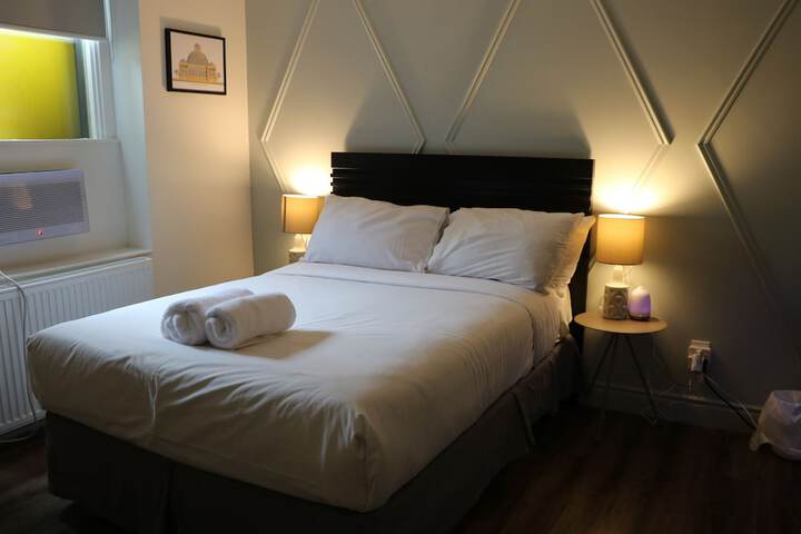 Room 53 of 70