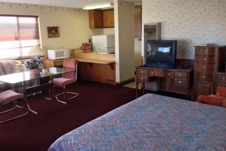 Room 11 of 21