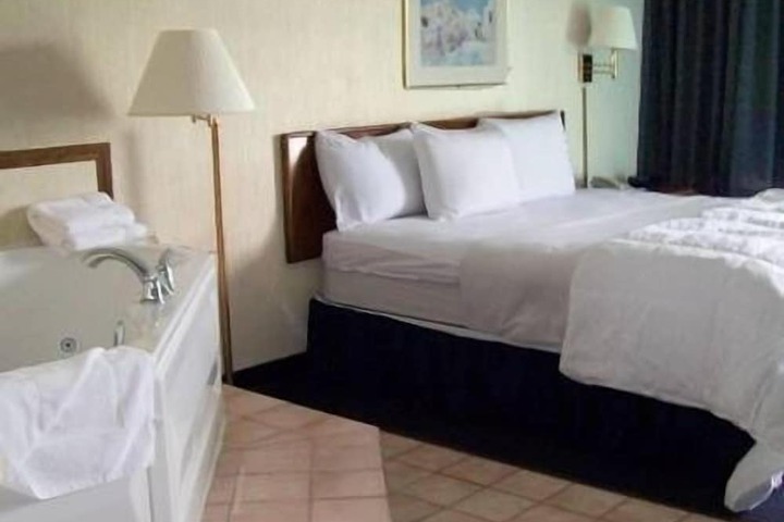 Ridge Crest Hotel