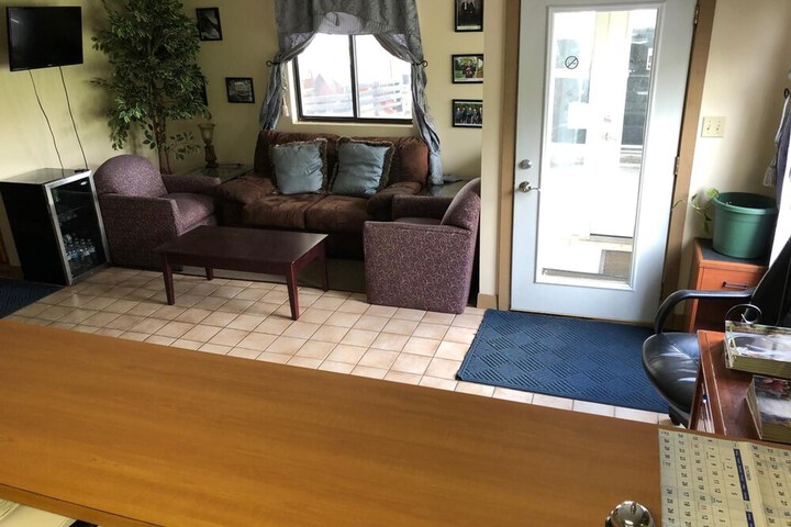 Salt Creek Inn