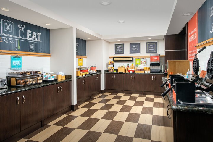 Hampton Inn & Suites Lake City