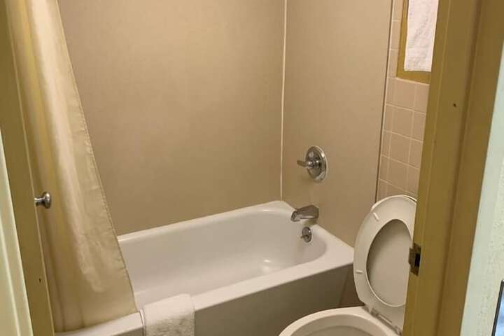 Room 22 of 25