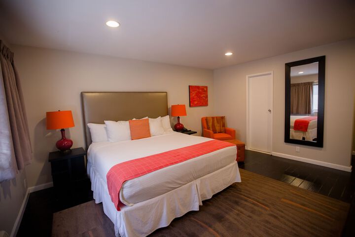 Room 33 of 43