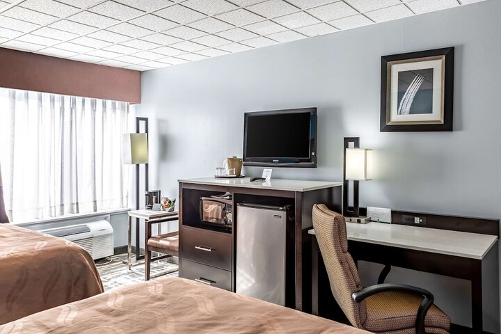 Room 33 of 55
