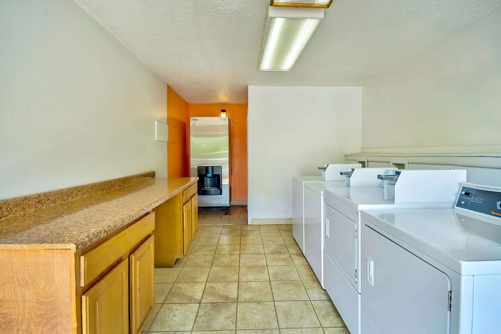 Room 8 of 22