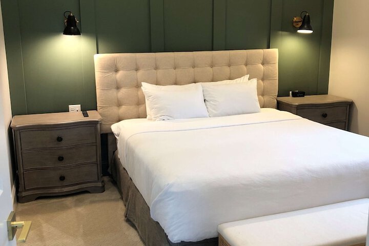 Room 21 of 39
