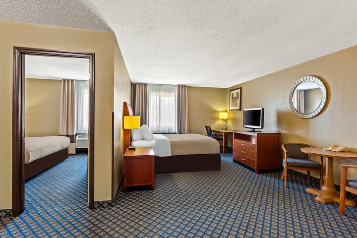 Quality Inn & Suites Seville