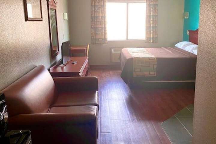 Room 21 of 23