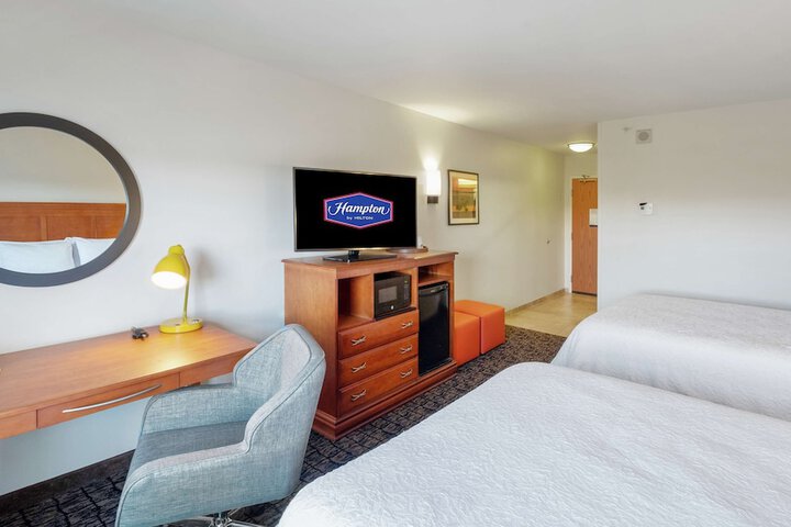 Room 12 of 46