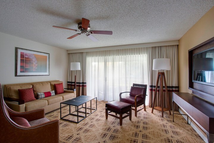 Room 82 of 207