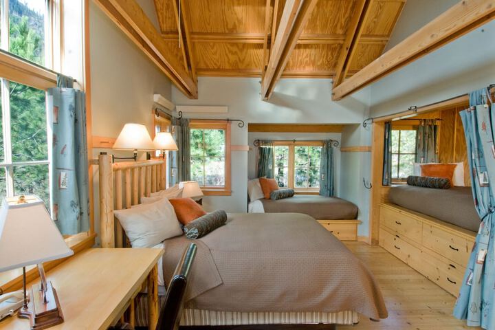 Sleeping Lady Mountain Resort & Spa