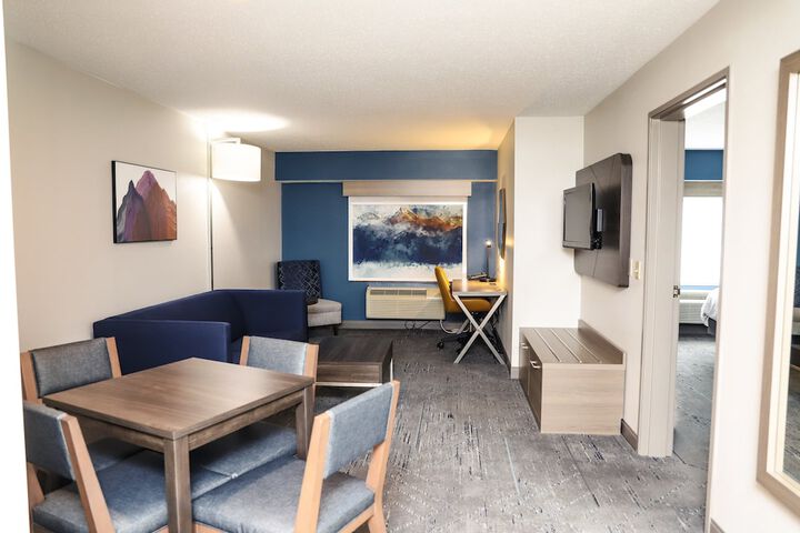 Room 44 of 58