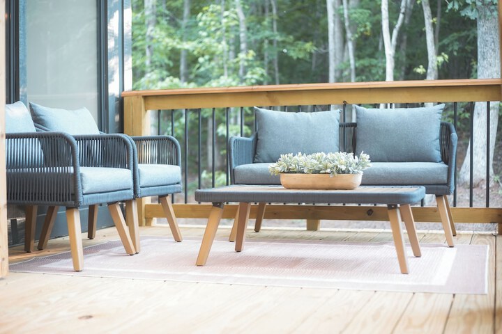 Zoka - Modern Mountain Retreat