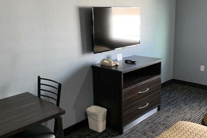 Room 18 of 22