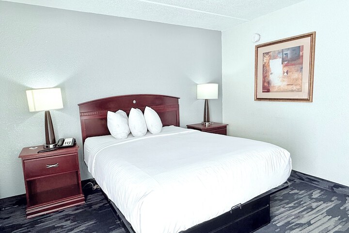 Baymont by Wyndham Michigan City