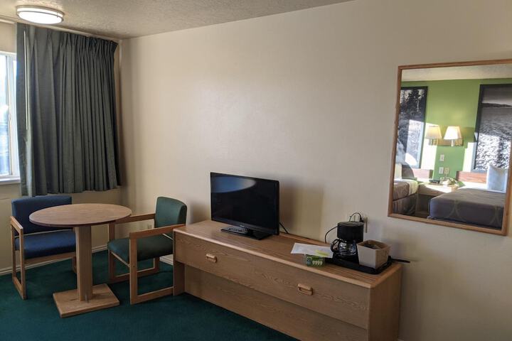 Room 9 of 49