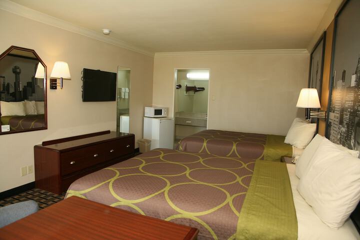 Room 14 of 19