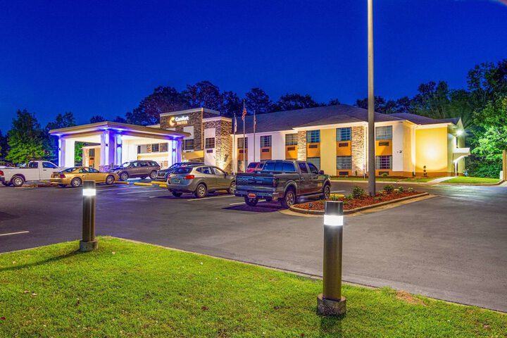 Hotel 8 of 42