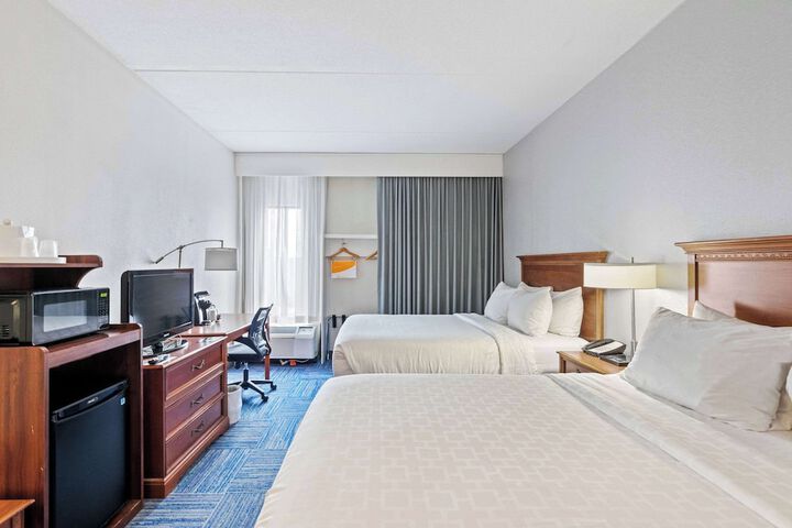 Room 36 of 62