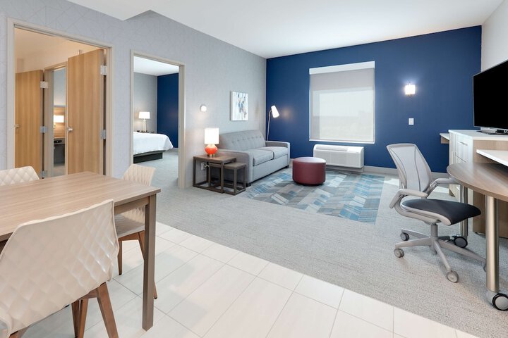 Room 28 of 45