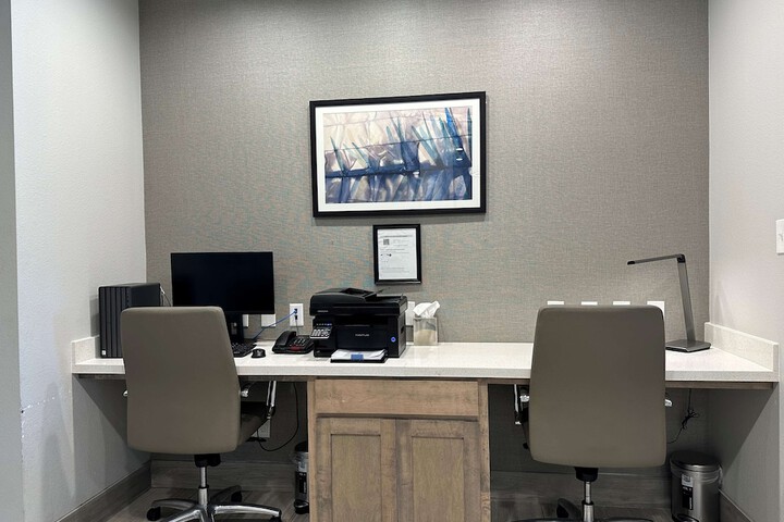 Business Center 18 of 18