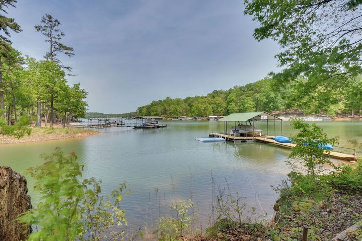 The Lake Place Cabin w / Golf Cart & Free Kayaks!
