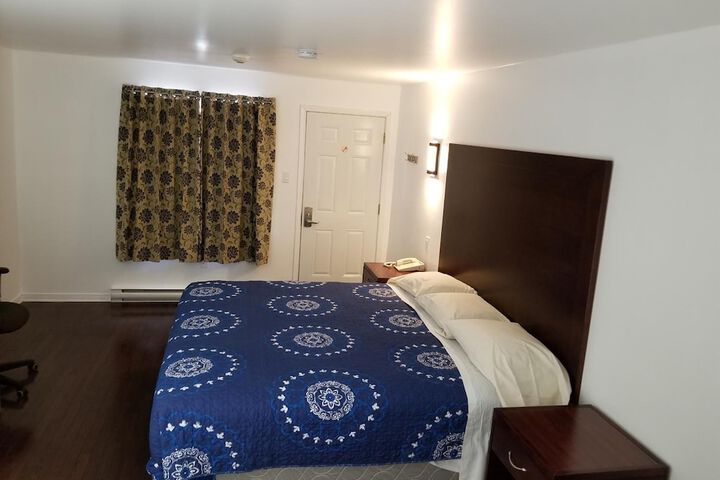 Room 27 of 29