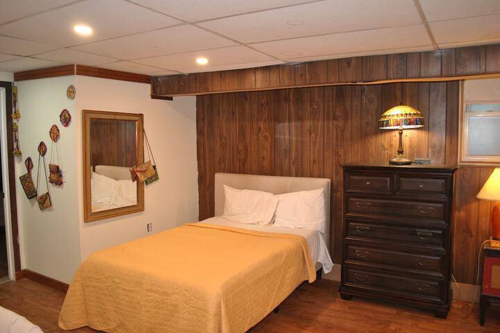 Room 12 of 35
