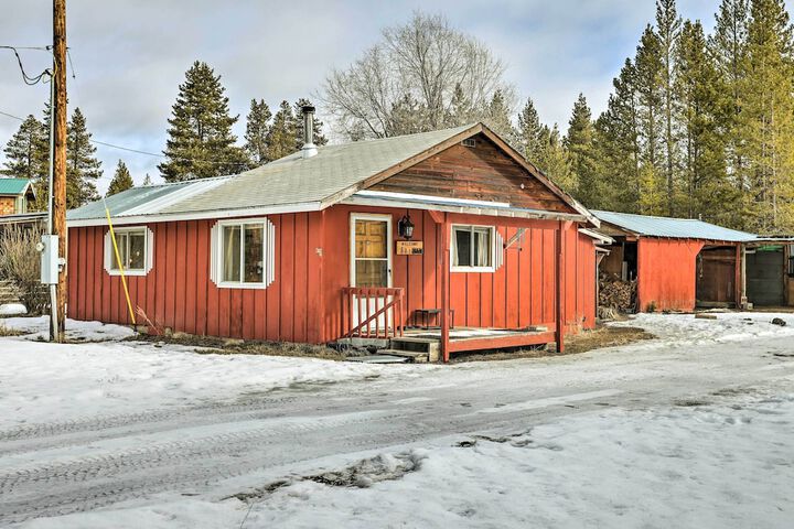 Private La Pine Cabin Rental: 30 Mi to Bend!