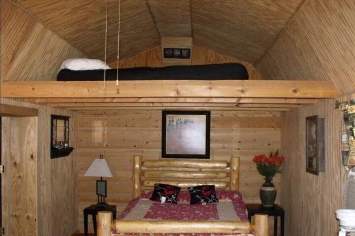 DIAMOND JOHNS RIVERSIDE RETREAT
