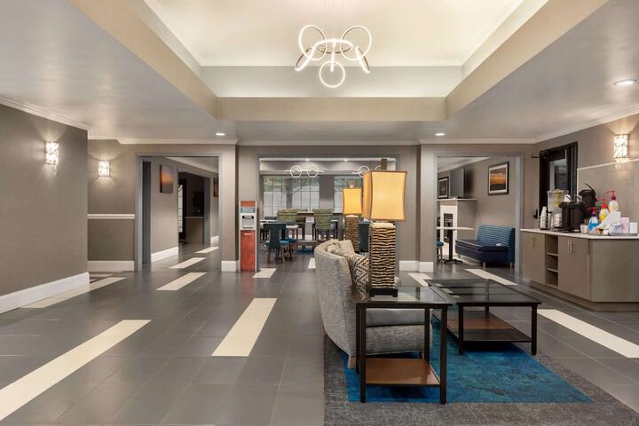 Hotel Interior 10 of 45