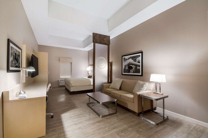 Room 14 of 35