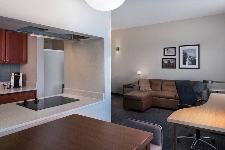 Room 18 of 29