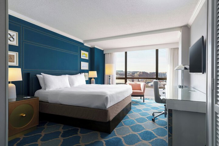 Room 34 of 83