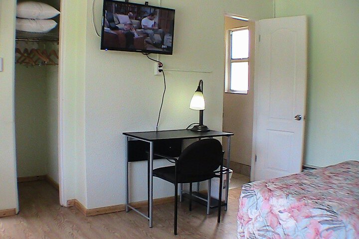 Room 17 of 32