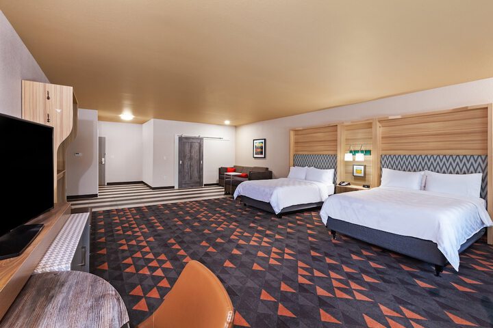 Room 19 of 35