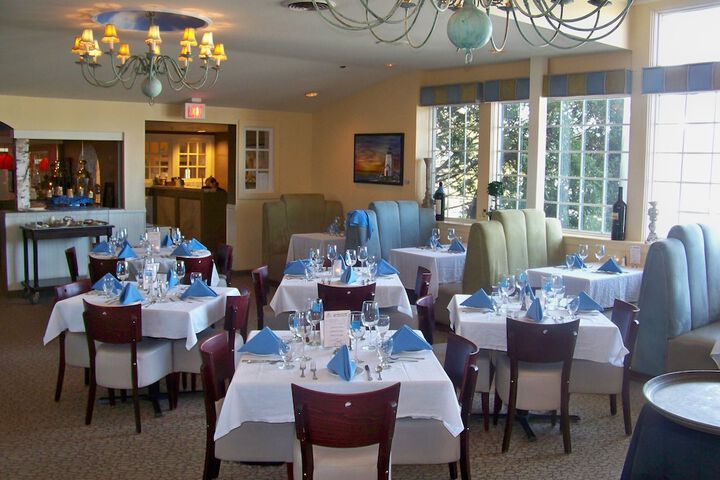 Dining 120 of 142