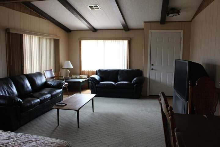 Room 43 of 60
