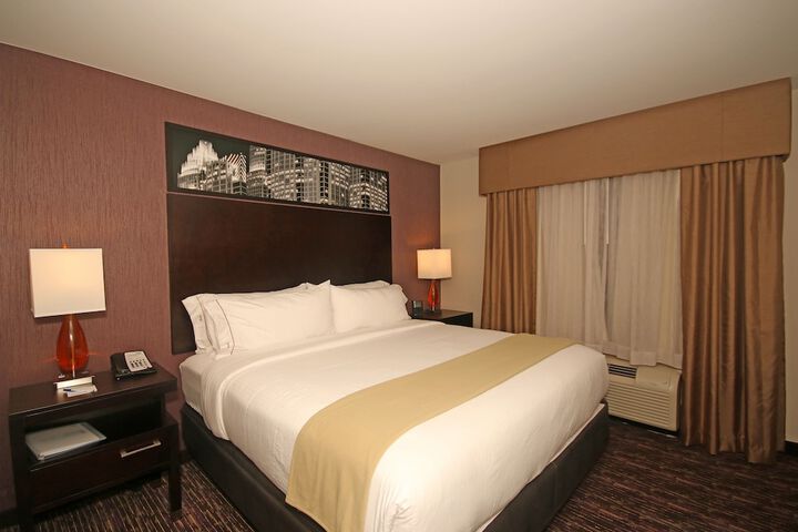 Room 25 of 47