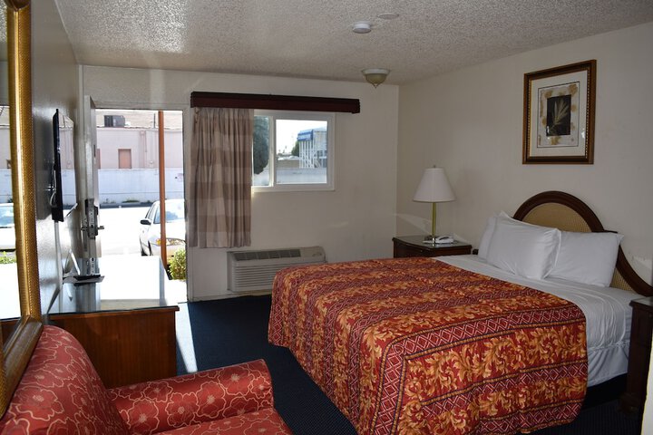 Room 40 of 53
