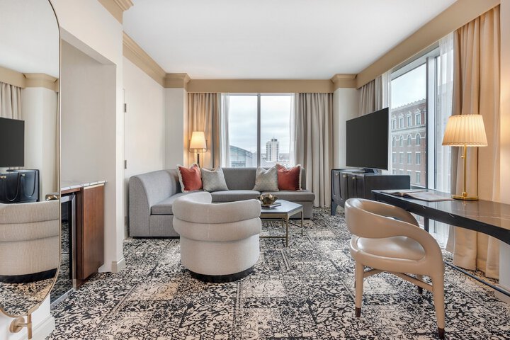 Omni Severin Hotel