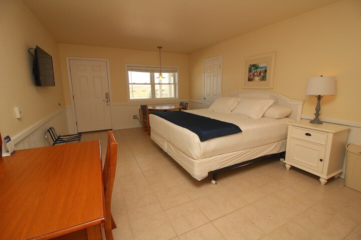 Room 38 of 48