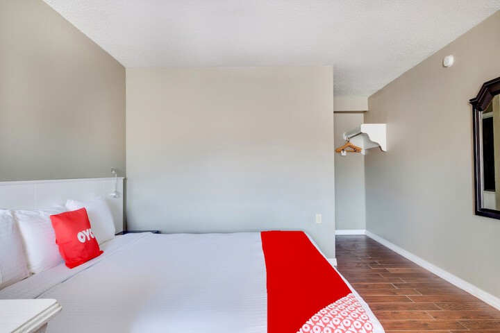 Room 18 of 20