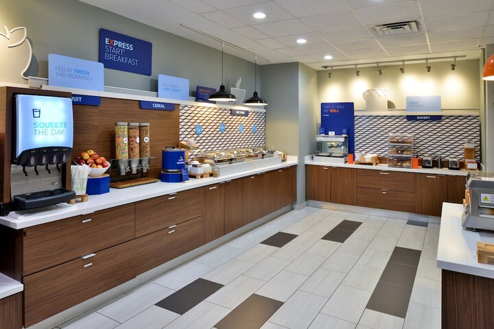 Holiday Inn Express & Suites Wylie West by IHG