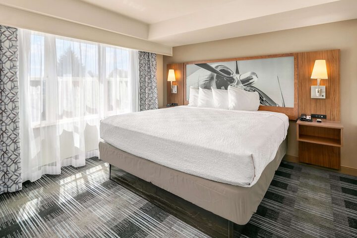 Executive Residency by Best Western Navigator Inn & Suites