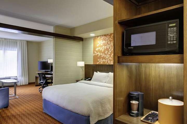 Room 14 of 25