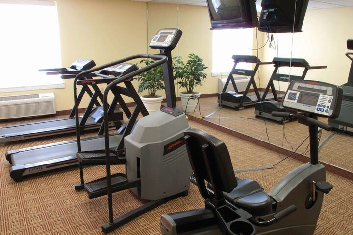La Quinta Inn & Suites by Wyndham Sawgrass