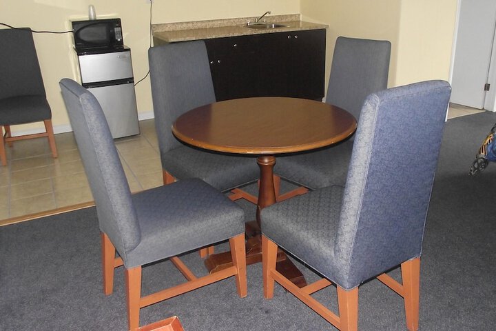 Room 16 of 46